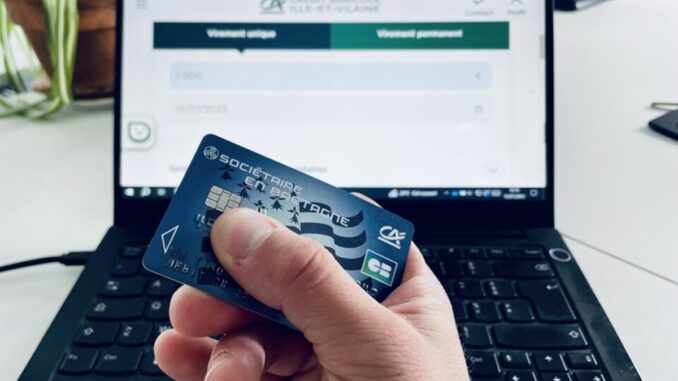 Fausse banque en ligne : comment l’arnaque au site miroir vide les comptes des épargnants