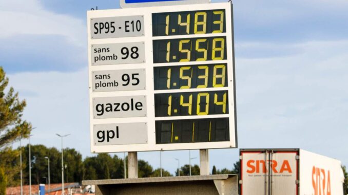 Carburants : 3 applications à connaître pour trouver l’essence la moins chère