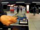 Paiement par carte bancaire dans les transports franciliens : pratique, mais plus cher et sans correspondance