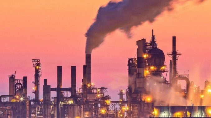 Offres d’énergie « vertes » : ce que les associations reprochent à Engie, TotalEnergies, Eni, et Shell