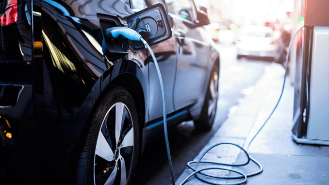Voiture électrique : une nouvelle aide à l’achat d’un modèle d’occasion entre en vigueur sous conditions